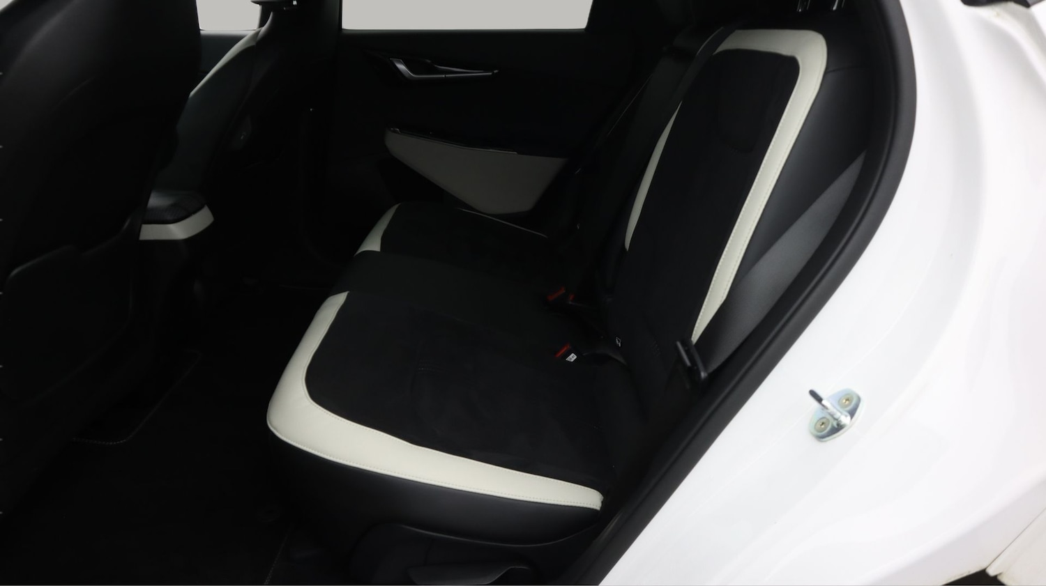 Used Kia EV6 2023 for sale - 77822570: Photo 16