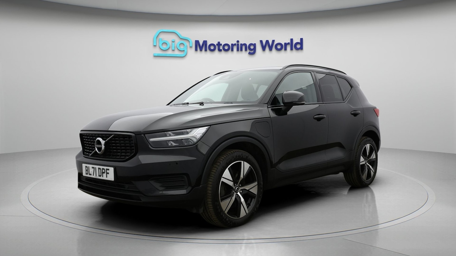 Used Volvo XC40 2021 for sale - 77935933: Photo 3