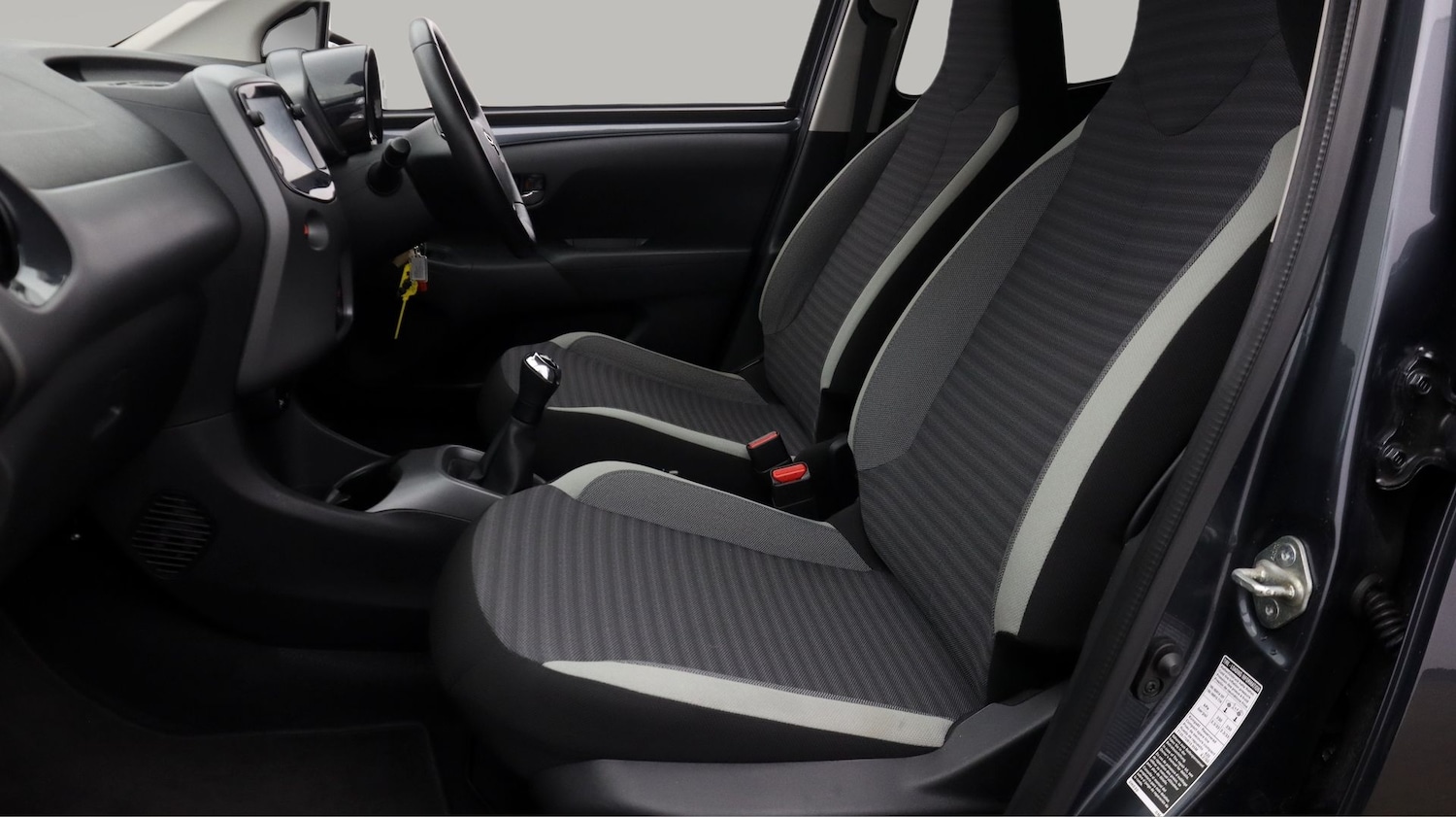 Used Toyota AYGO 2019 for sale - 78085085: Photo 14