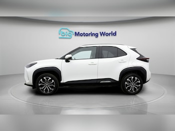 Used Toyota Yaris Cross 2023 for sale - 79023532: Photo