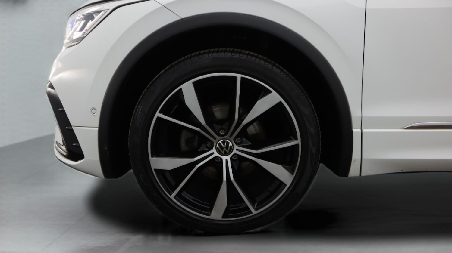 Used Volkswagen Tiguan 2021 for sale - 77435551: Photo 18