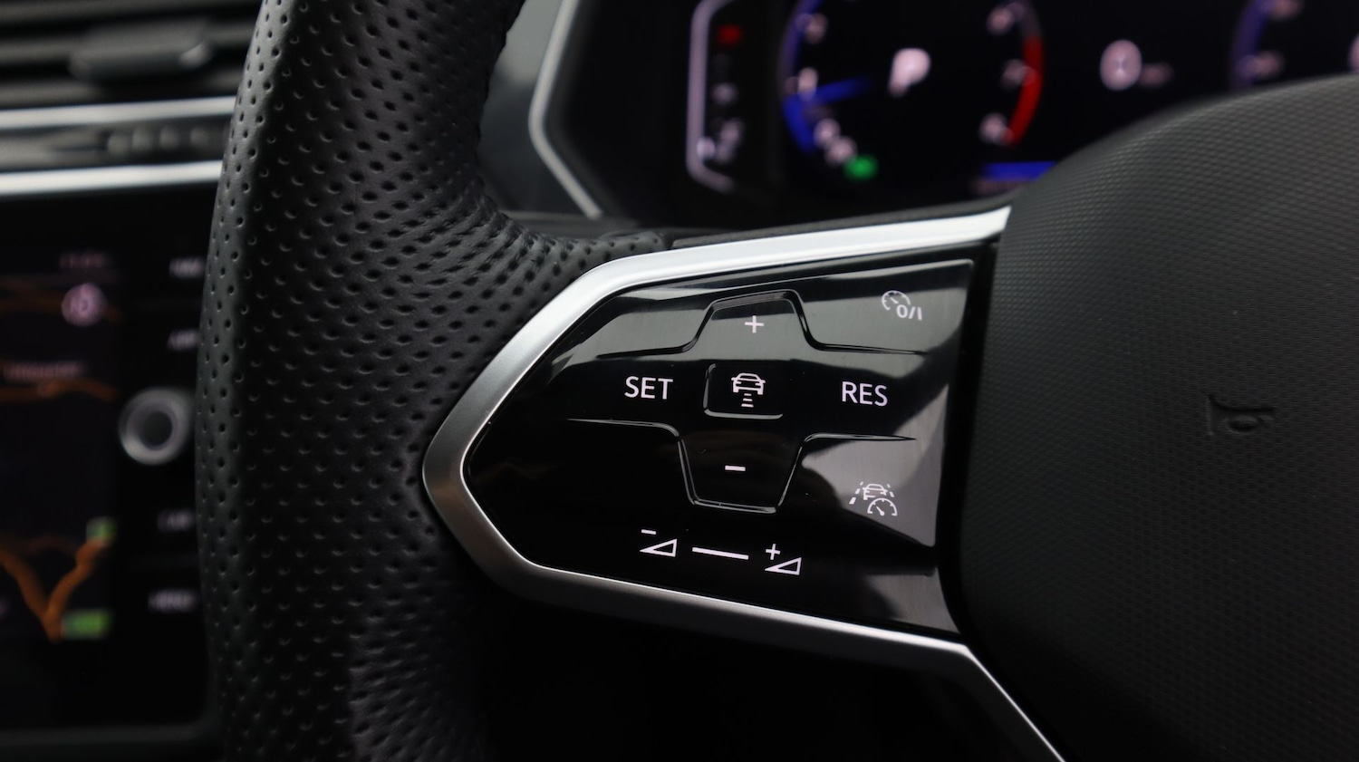 Used Volkswagen Tiguan 2021 for sale - 77435551: Photo 23