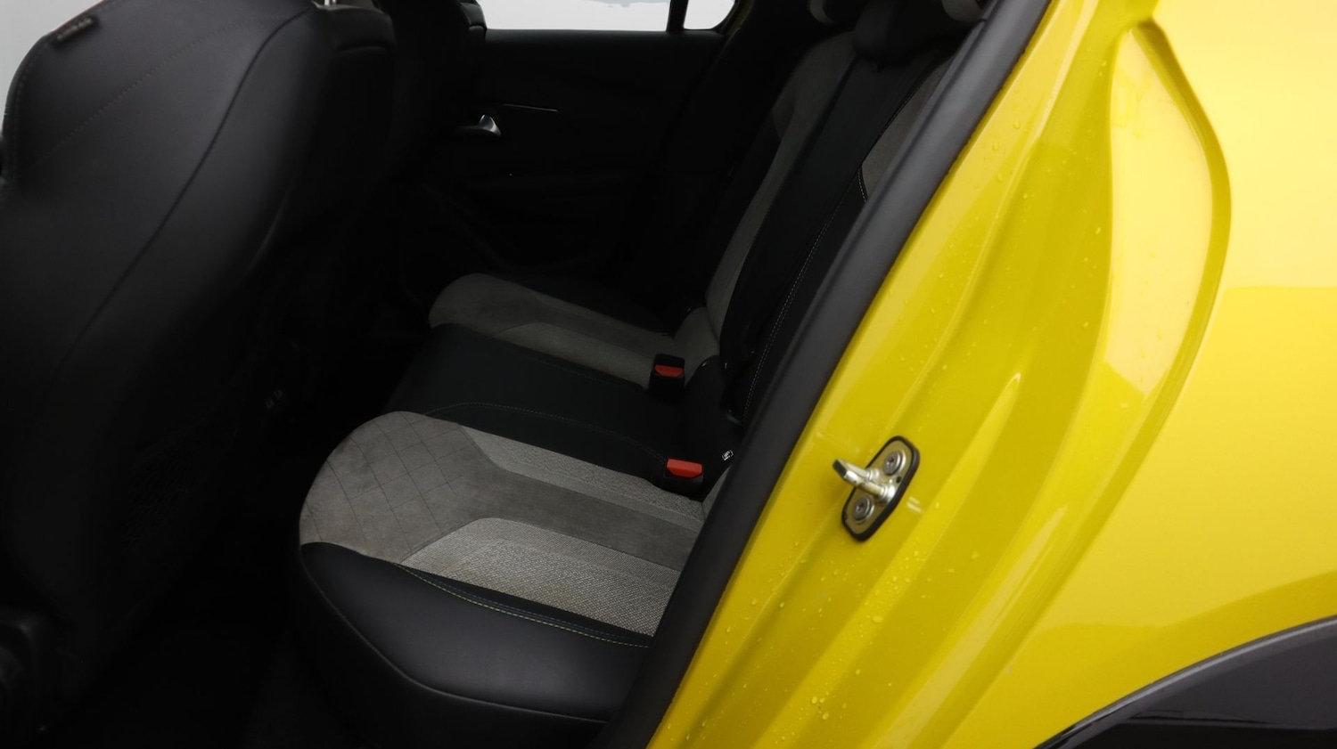 Used Peugeot E-208 2020 for sale - 77410818: Photo 16