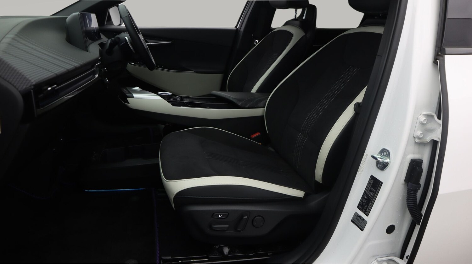 Used Kia EV6 2023 for sale - 77378326: Photo 14