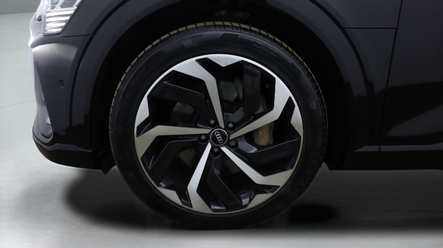 Used Audi e-tron 2021 for sale - 77764300: Photo 18