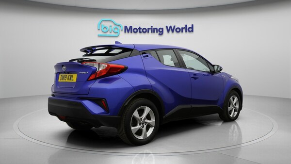 Used Toyota C-HR 2019 for sale - 76295056: Photo 8