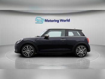 Used MINI Hatch 2023 for sale - 79234632: Photo