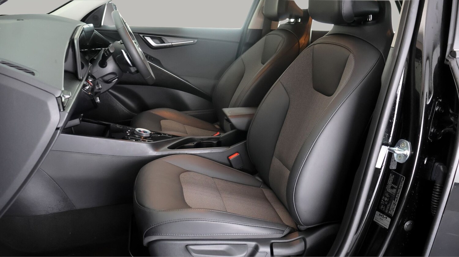 Used Kia Niro 2023 for sale - 77675846: Photo 14