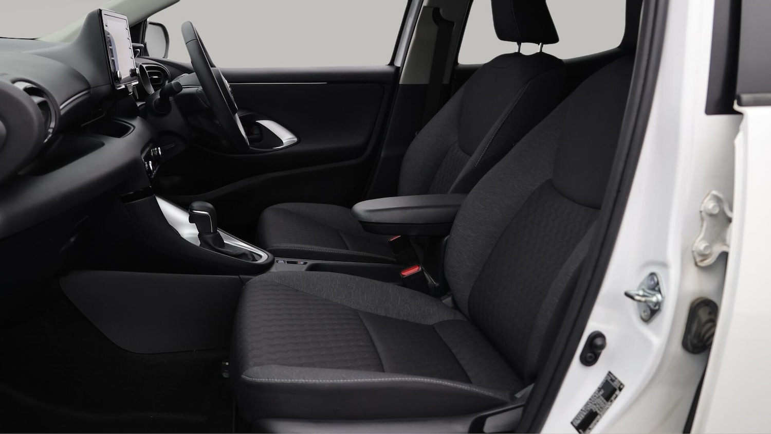 Used Toyota Yaris 2022 for sale - 76371584: Photo 15