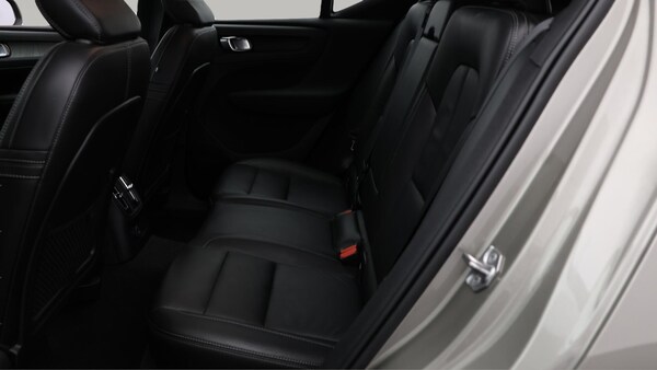 Used Volvo XC40 2021 for sale - 76247217: Photo 17