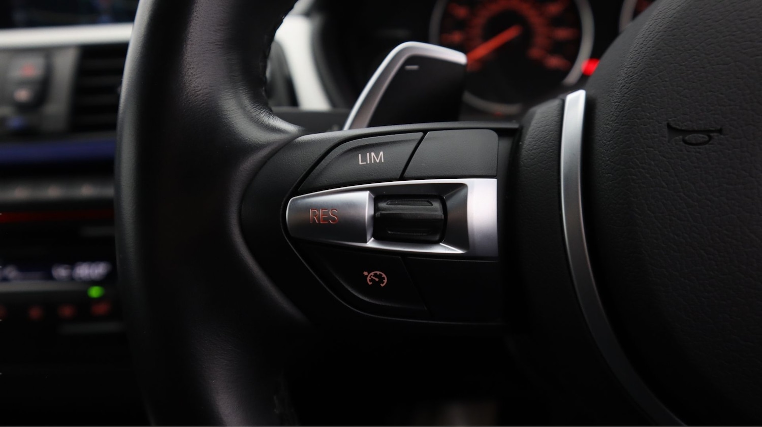 Used BMW 3 Series 2018 for sale - 78032095: Photo 22