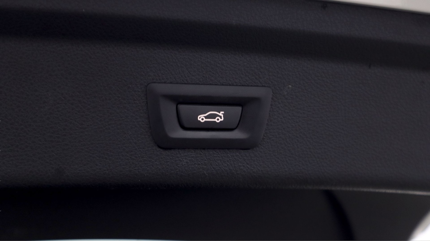 Used BMW 3 Series 2018 for sale - 78032095: Photo 24