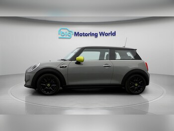 Used MINI Hatch 2022 for sale - 77813540: Photo