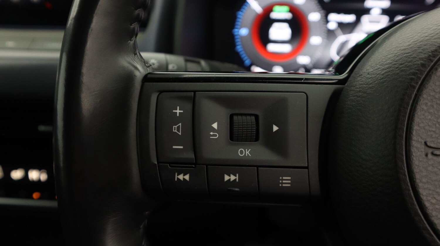 Used Nissan Qashqai 2023 for sale - 77877235: Photo 25