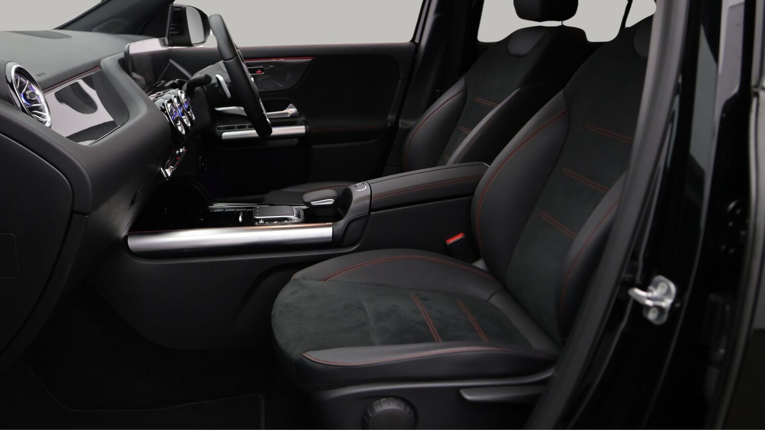 Used Mercedes-Benz GLA 2023 for sale - 76658010: Photo 15