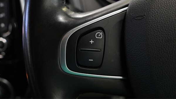 Used Renault Captur 2019 for sale - 75302258: Photo 23