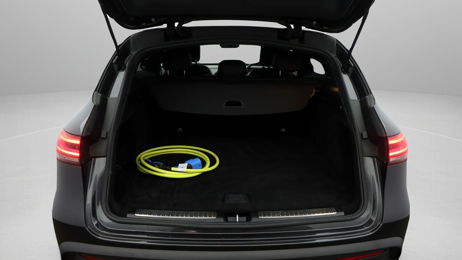 Used Mercedes-Benz EQC 2020 for sale - 77573699: Photo 17