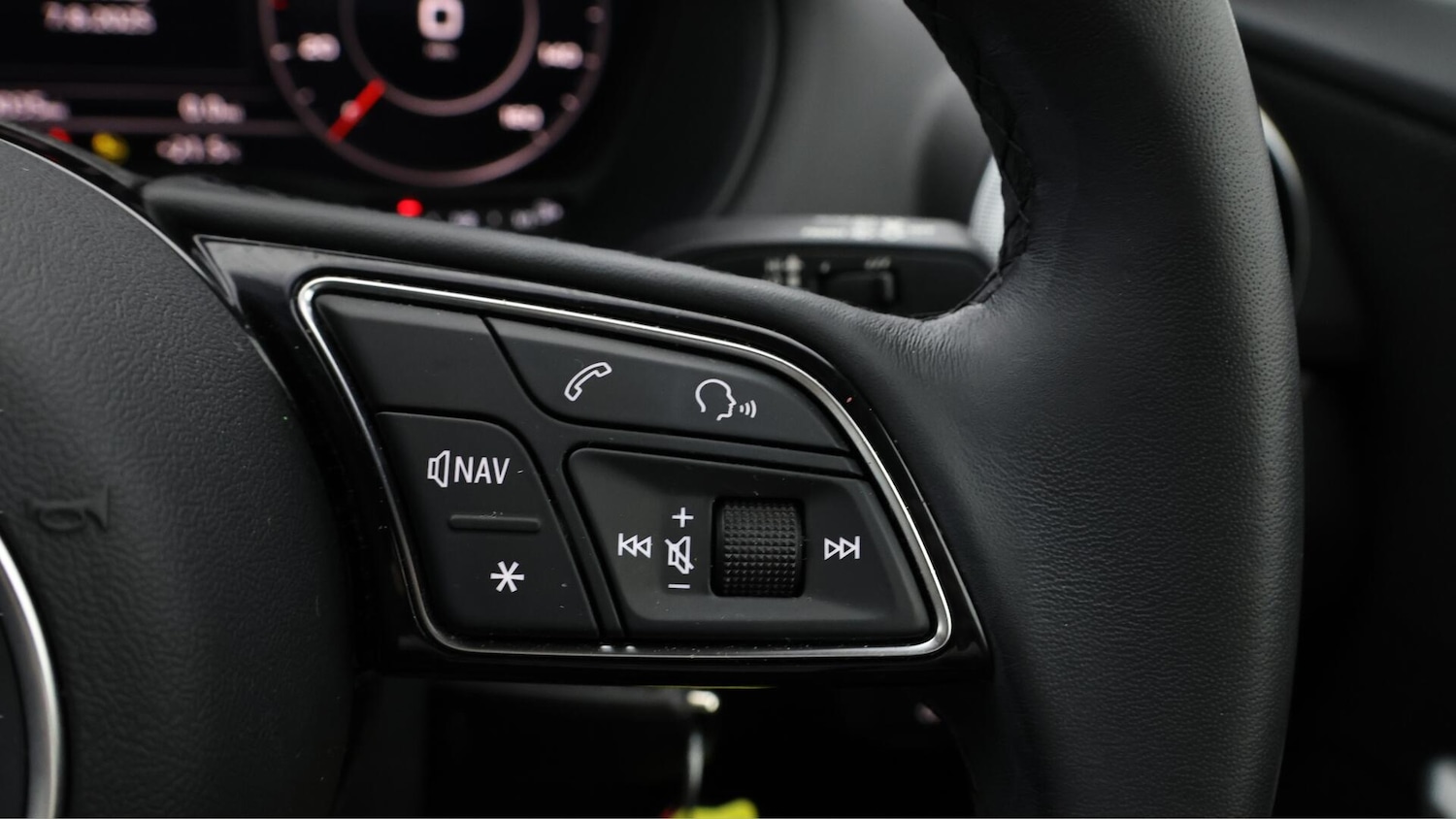 Used Audi Q2 2023 for sale - 76620250: Photo 25