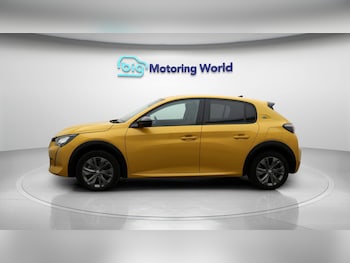 Used Peugeot E-208 2023 for sale - 77069179: Photo