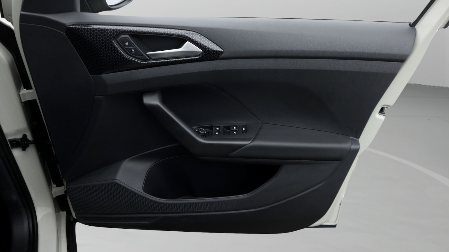 Used Volkswagen T-Cross 2023 for sale - 77303996: Photo 15