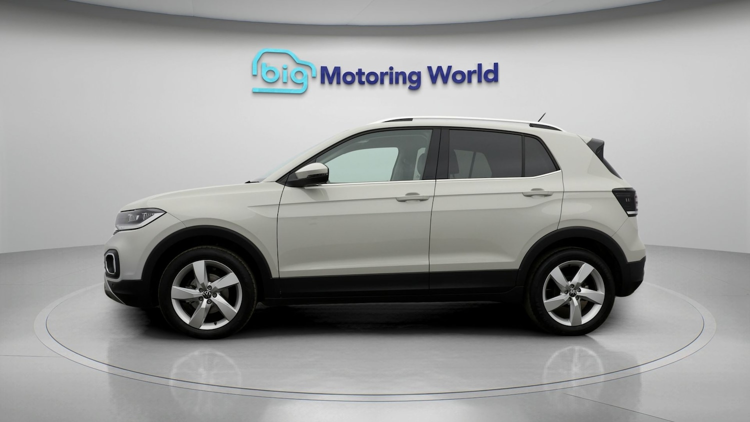 Used Volkswagen T-Cross 2023 for sale - 77303996: Photo 4