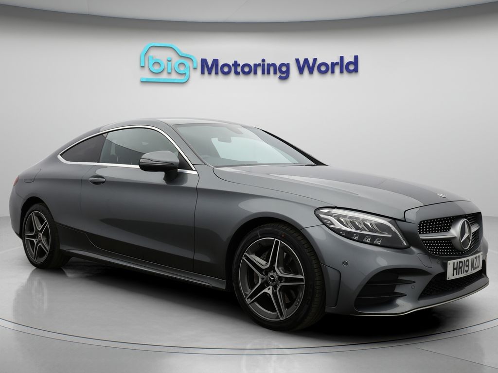 Used Mercedes-Benz C Class 2019 for sale - 76814490: Photo 1