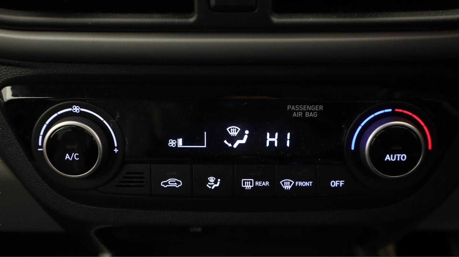 Used Hyundai i10 2023 for sale - 77733061: Photo 12