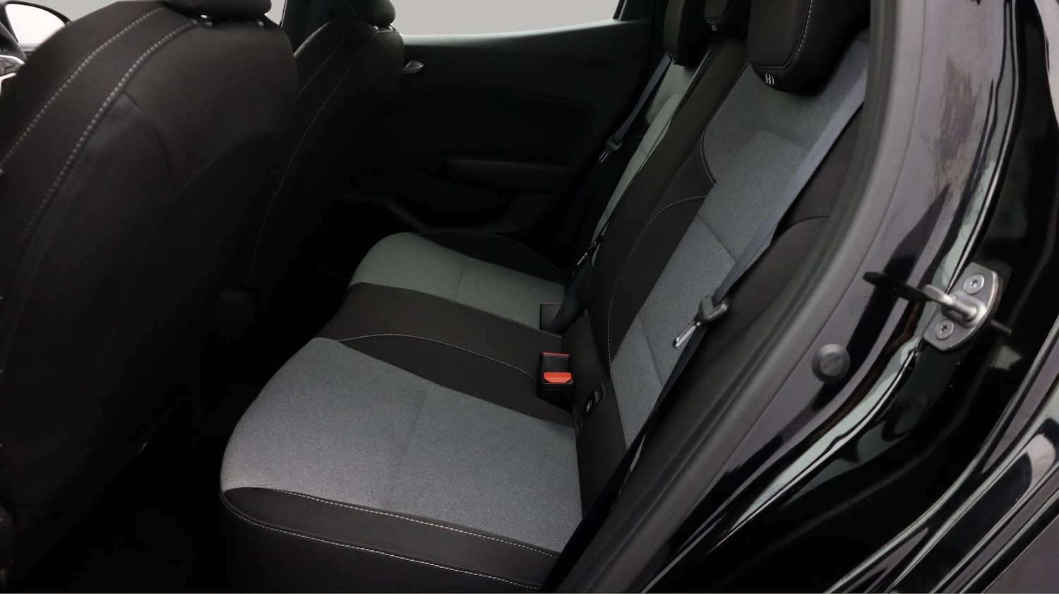 Used Renault Clio 2023 for sale - 77666191: Photo 16