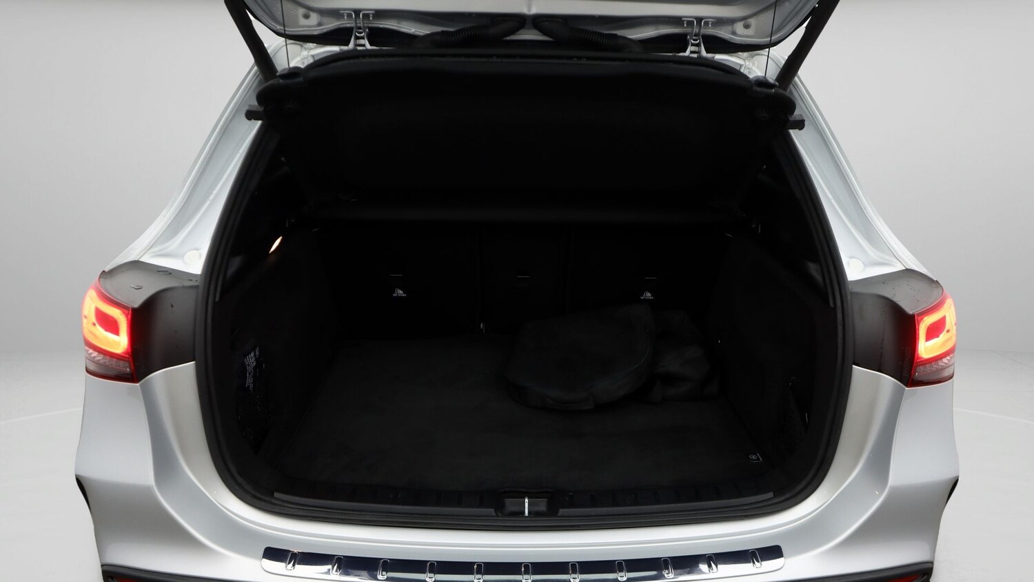 Used Mercedes-Benz GLA 2020 for sale - 77737000: Photo 17