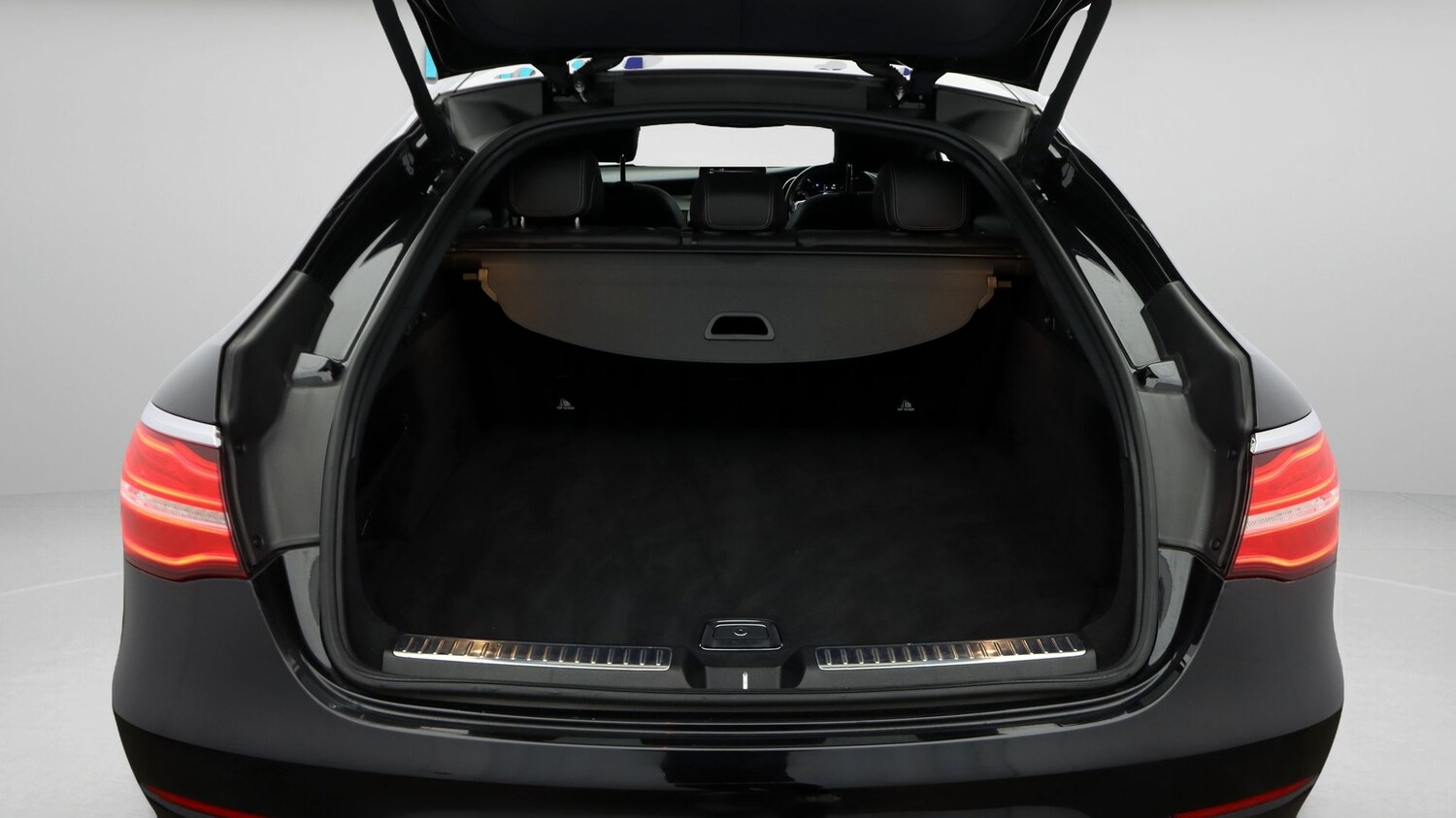 Used Mercedes-Benz GLC 2019 for sale - 77231534: Photo 17