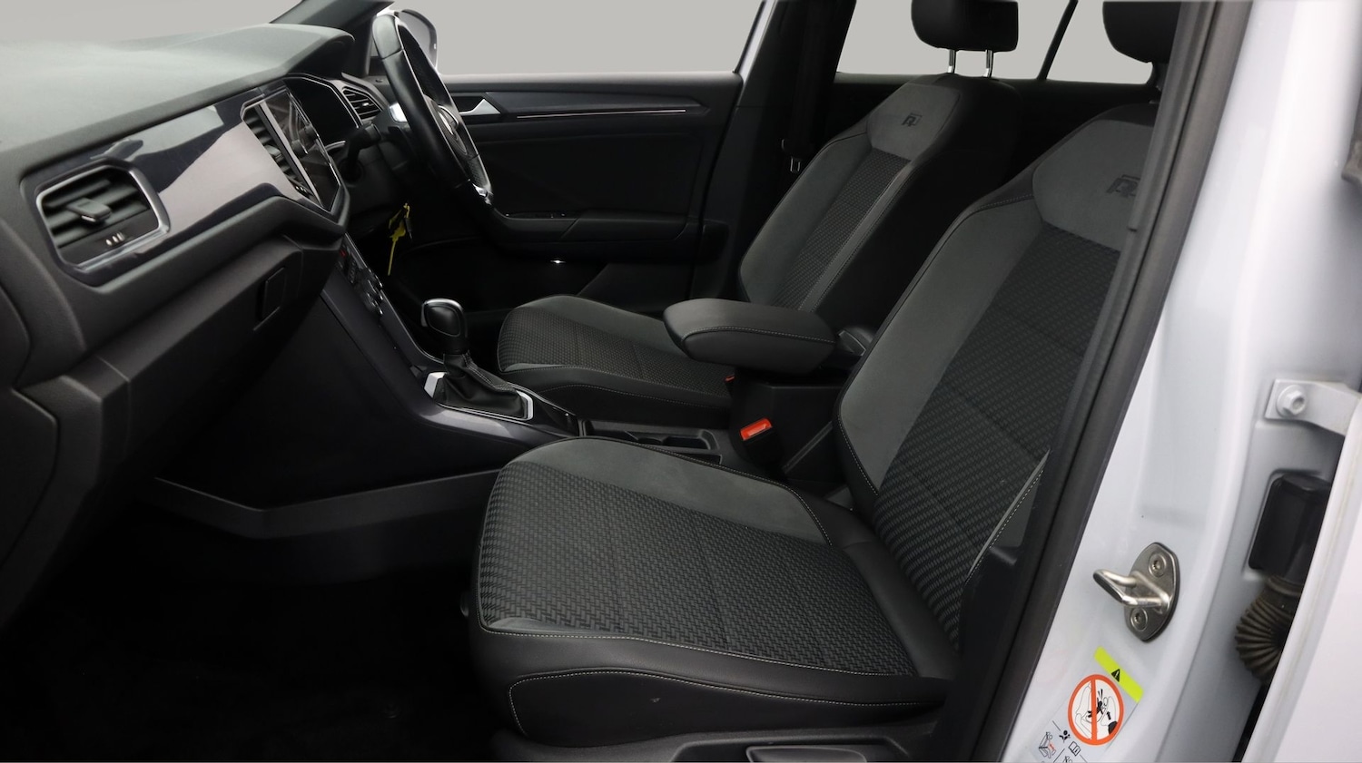 Used Volkswagen T-Roc 2020 for sale - 77181888: Photo 14