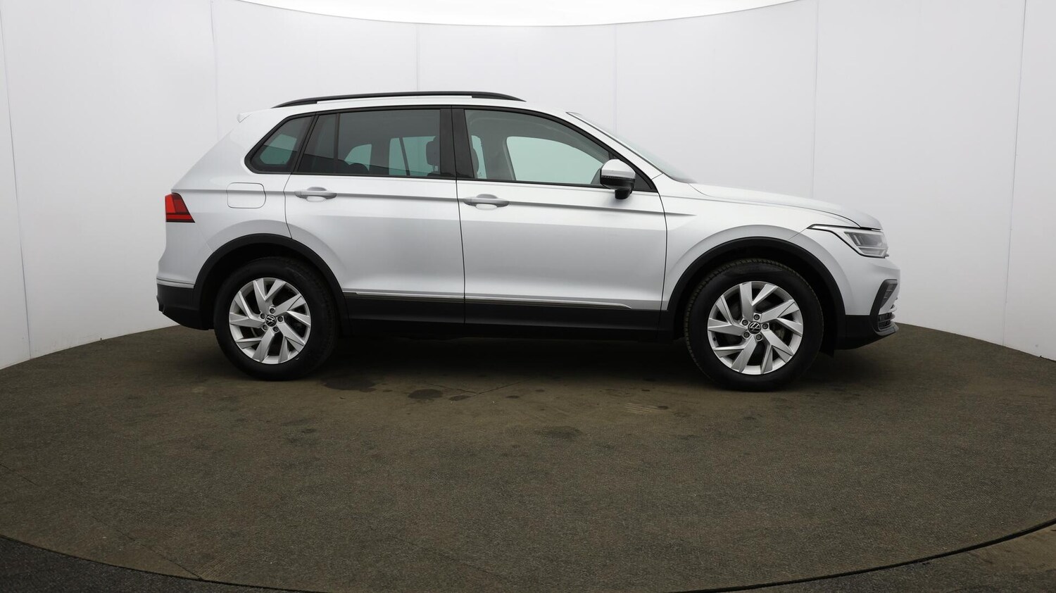 Used Volkswagen Tiguan 2021 for sale - 76424389: Photo 53