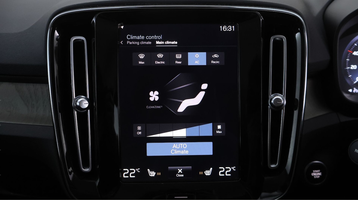 Used Volvo XC40 2022 for sale - 77935882: Photo 11