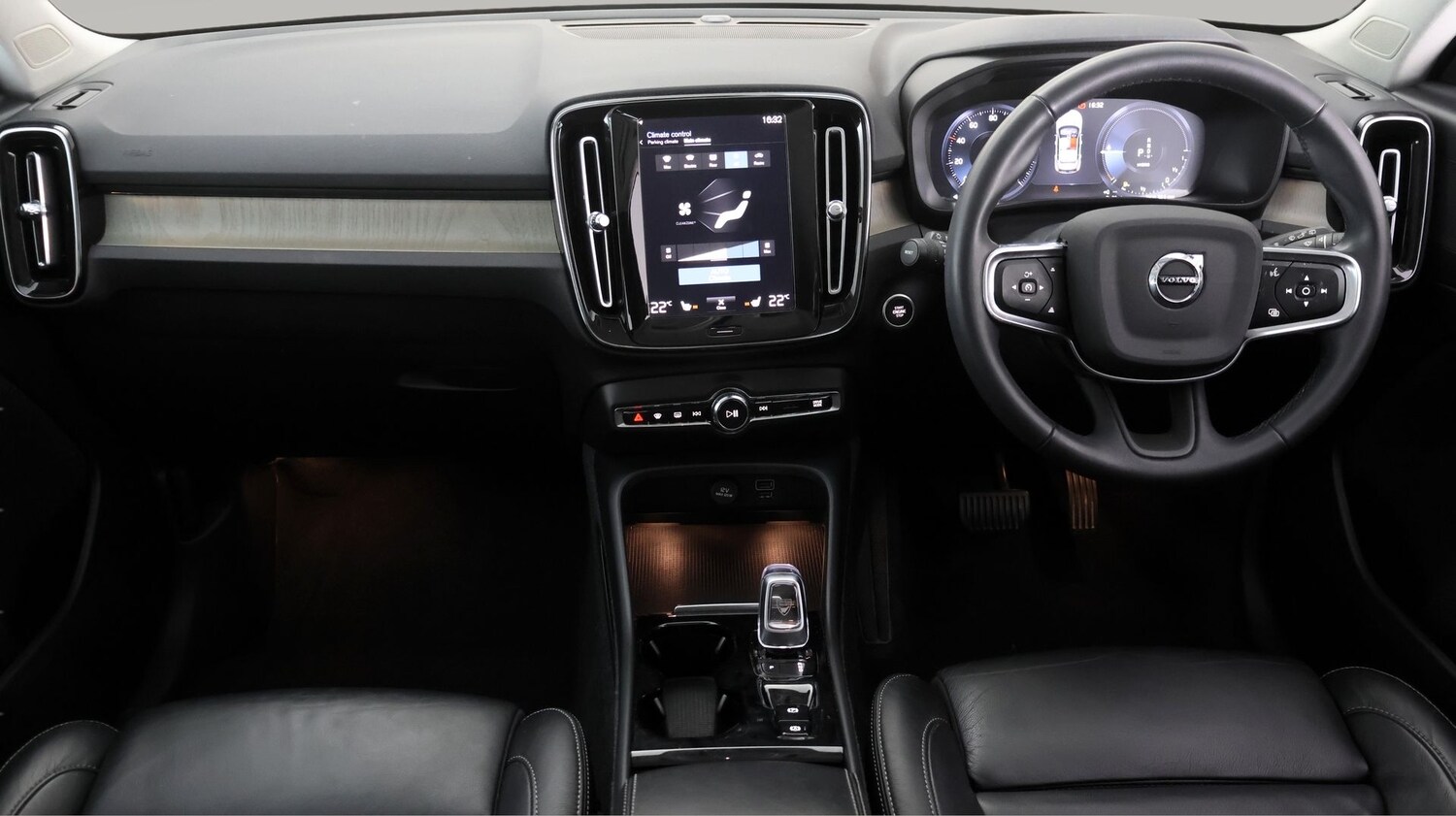 Used Volvo XC40 2022 for sale - 77935882: Photo 12