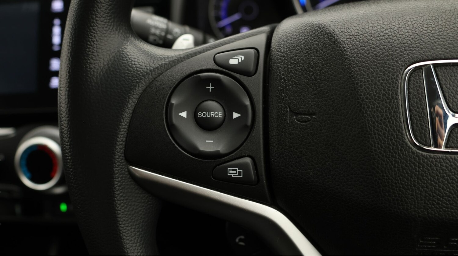 Used Honda Jazz for sale - 77187729: Photo 23