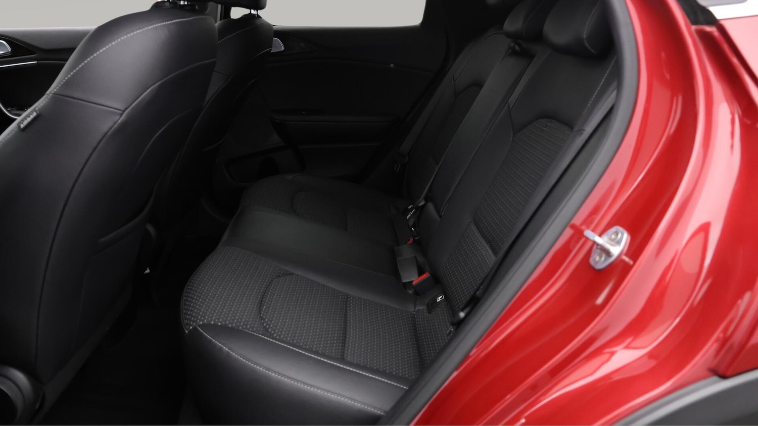 Used Kia XCeed 2020 for sale - 76059548: Photo 17