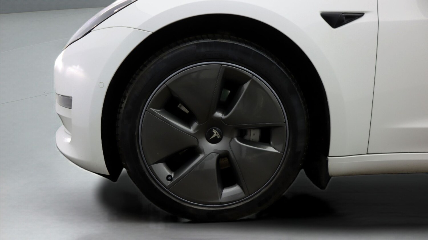 Used Tesla Model 3 2021 for sale - 77460112: Photo 18