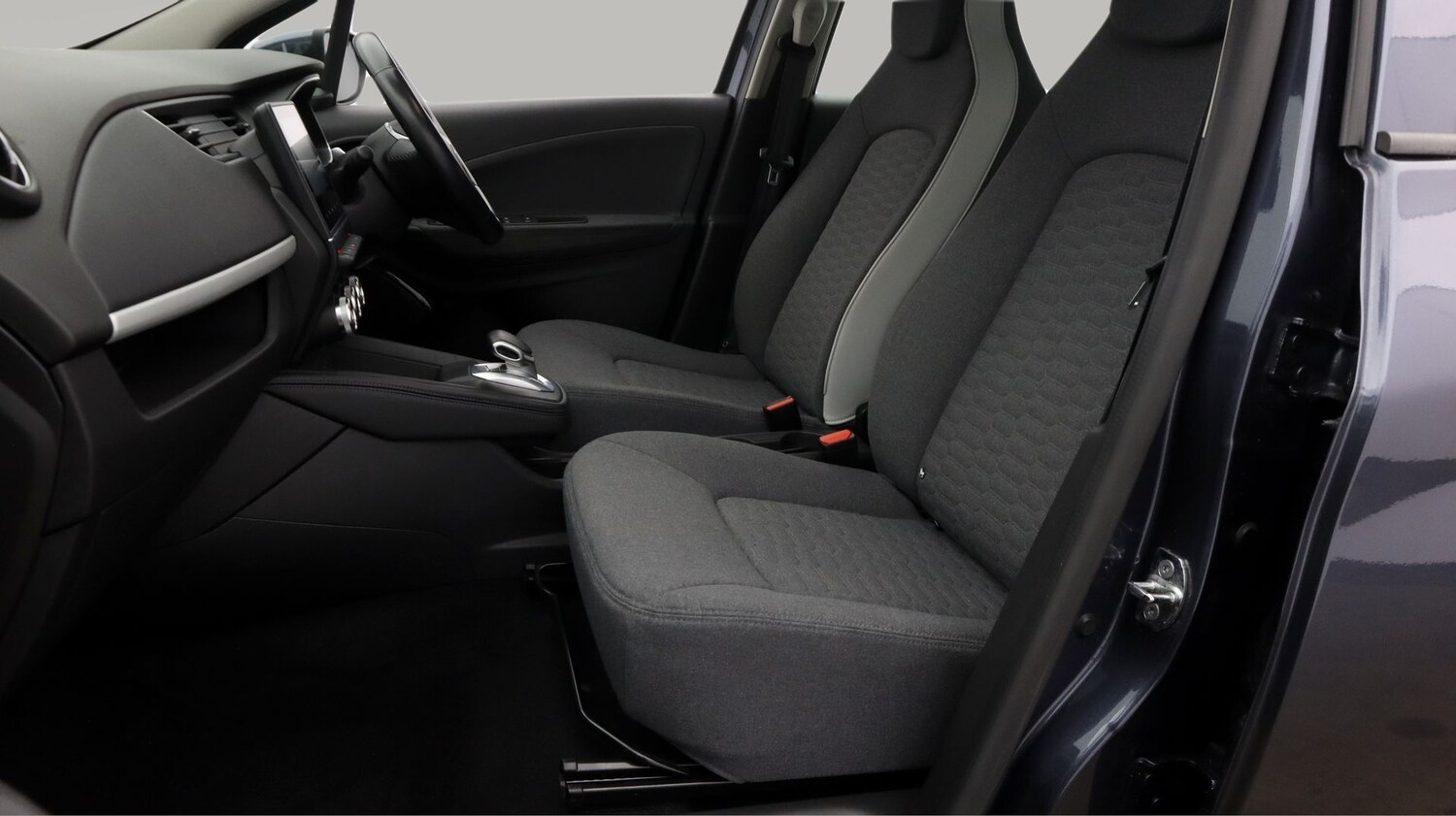 Used Renault Zoe 2021 for sale - 77603888: Photo 14