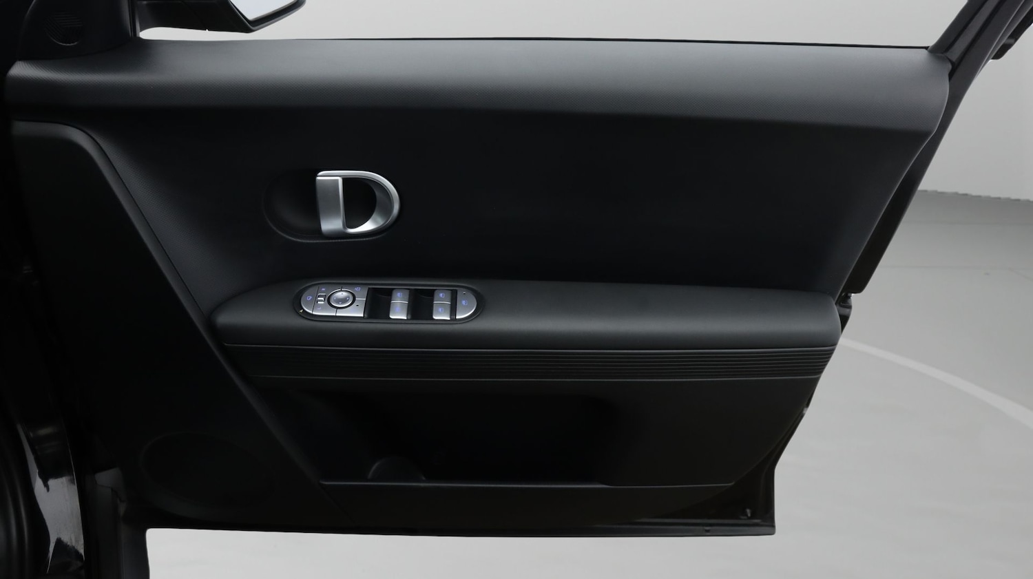 Used Hyundai IONIQ 5 2023 for sale - 77763298: Photo 15