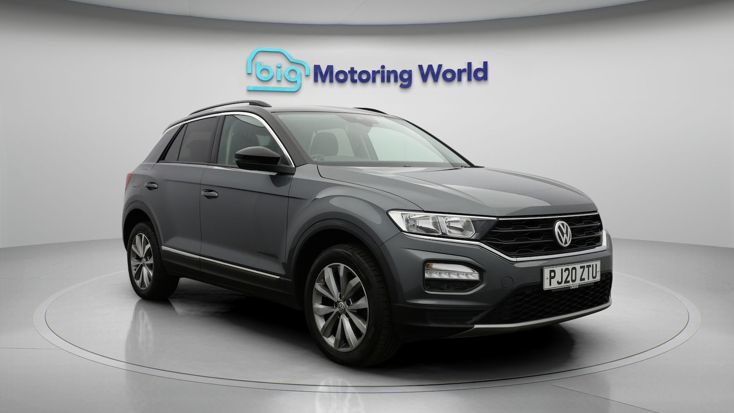 Used Volkswagen T-Roc for sale - 77412561: Photo 1