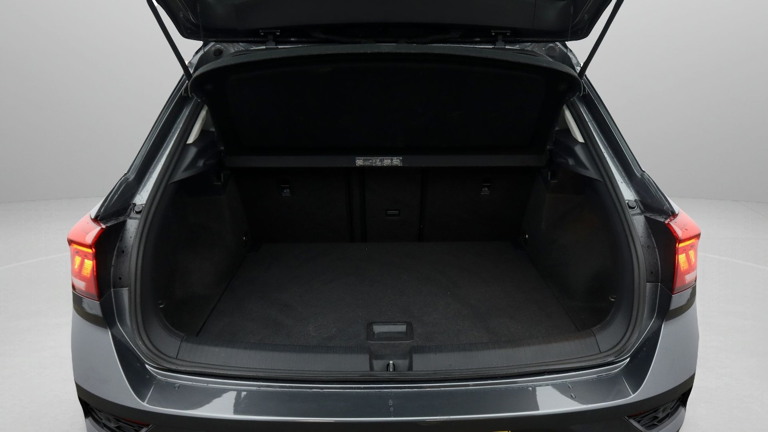 Used Volkswagen T-Roc for sale - 77412561: Photo 17