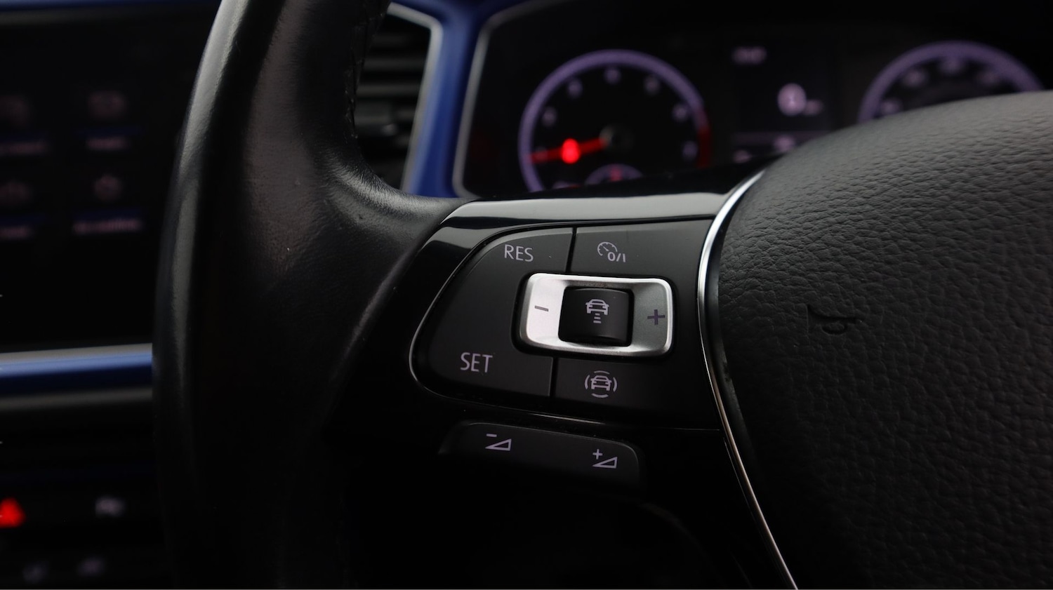 Used Volkswagen T-Roc for sale - 77412561: Photo 21