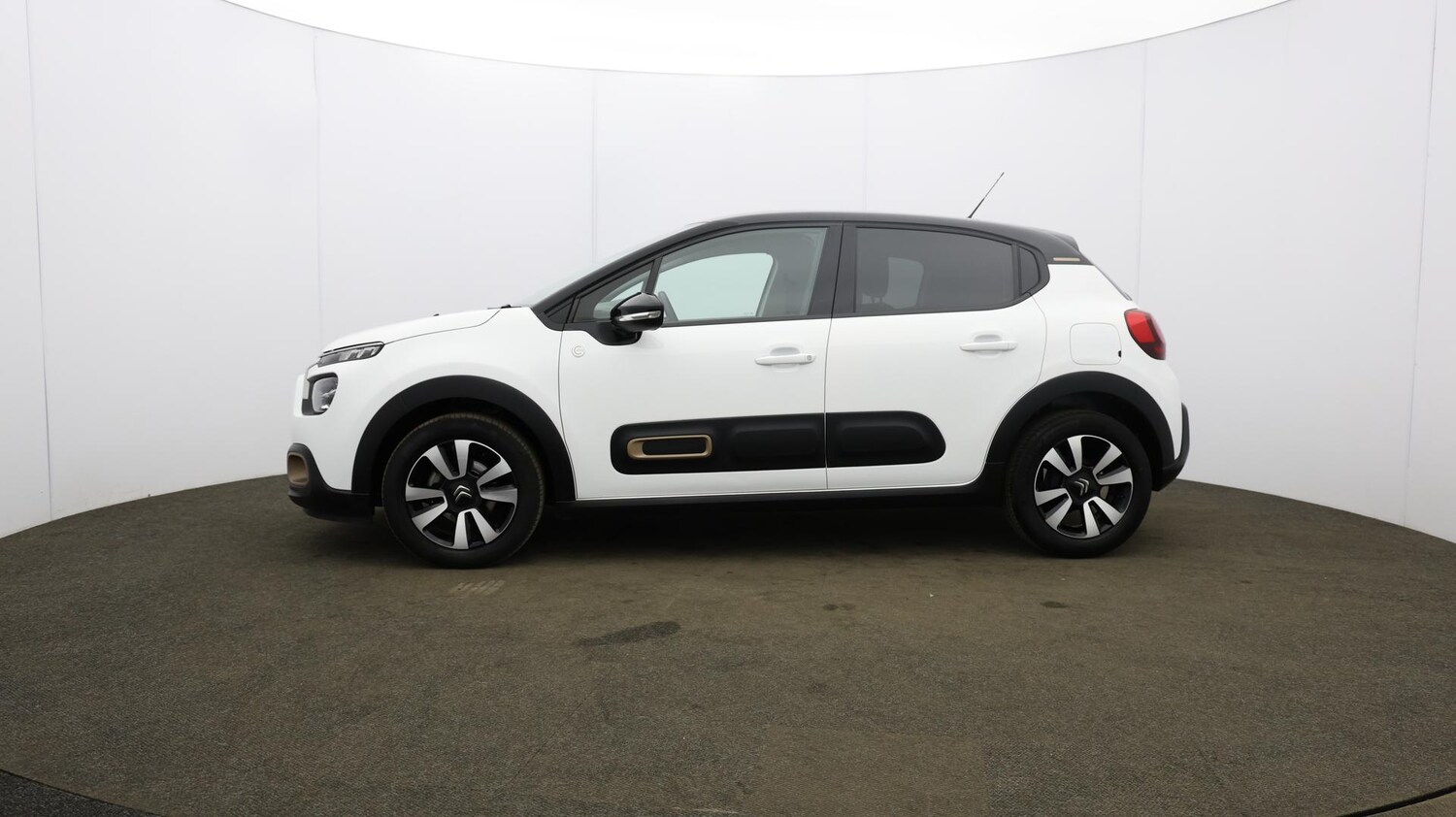 Vehicle 46