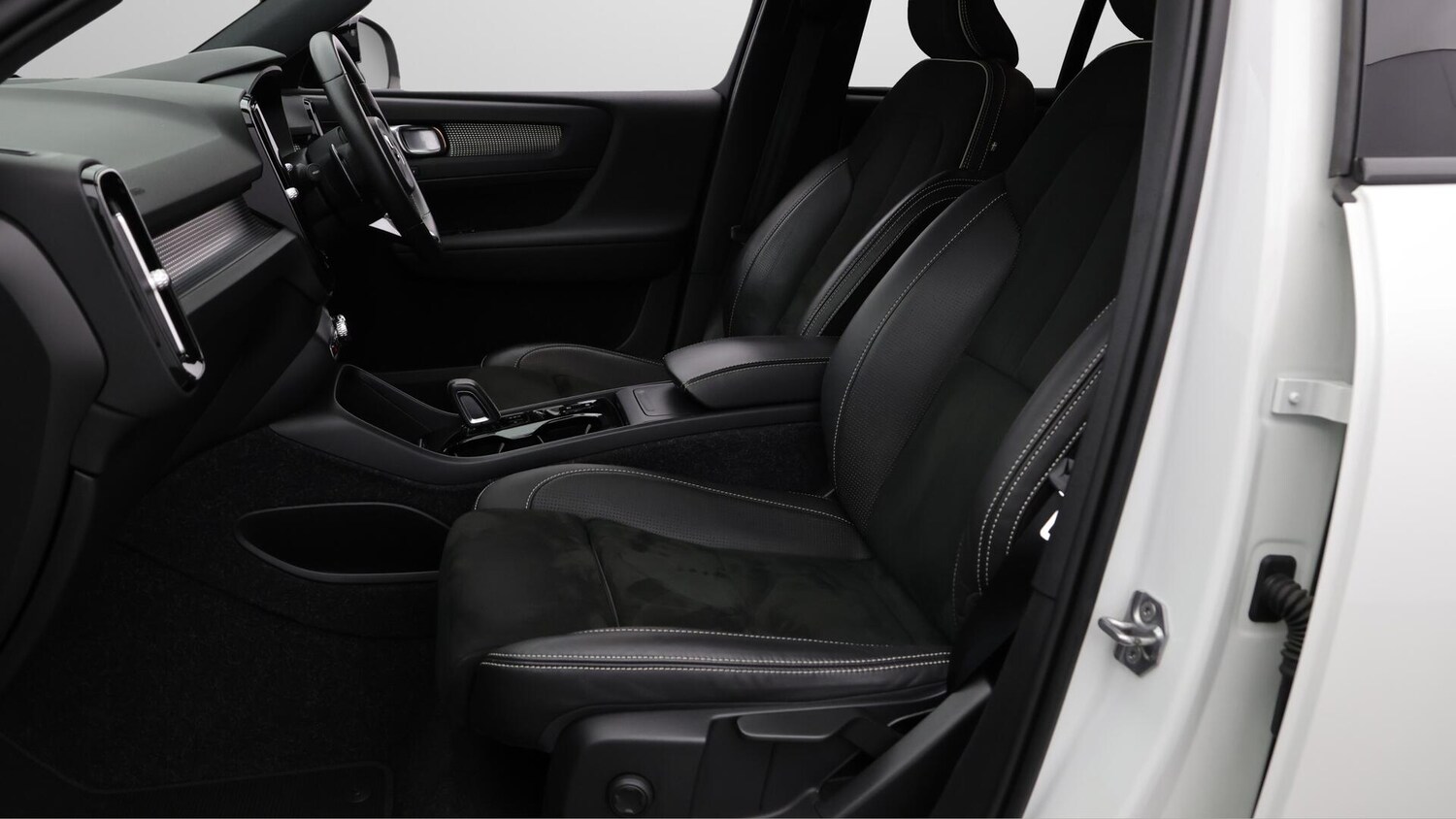 Used Volvo XC40 2020 for sale - 75990737: Photo 21
