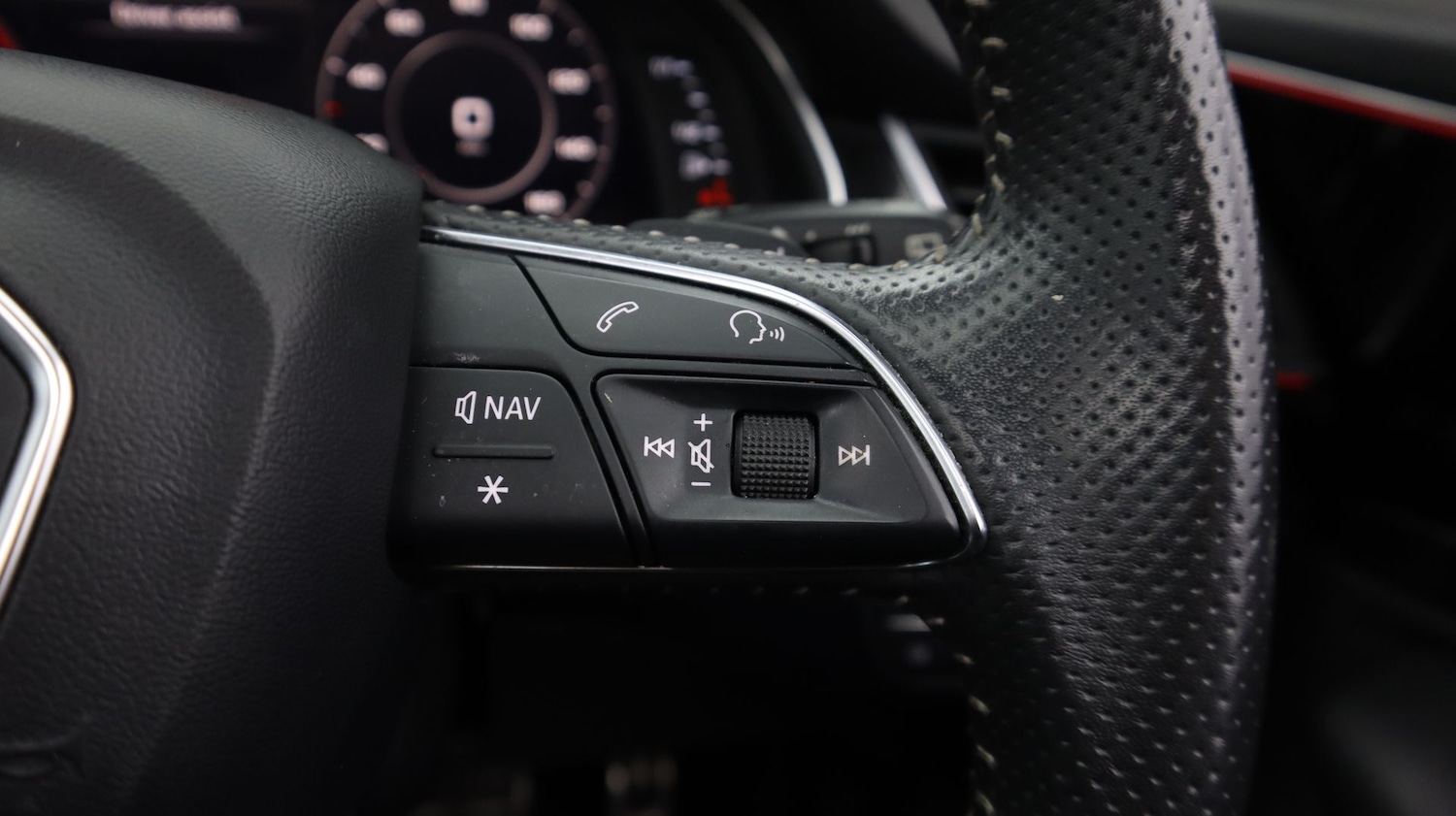 Used Audi Q7 2018 for sale - 77329531: Photo 27