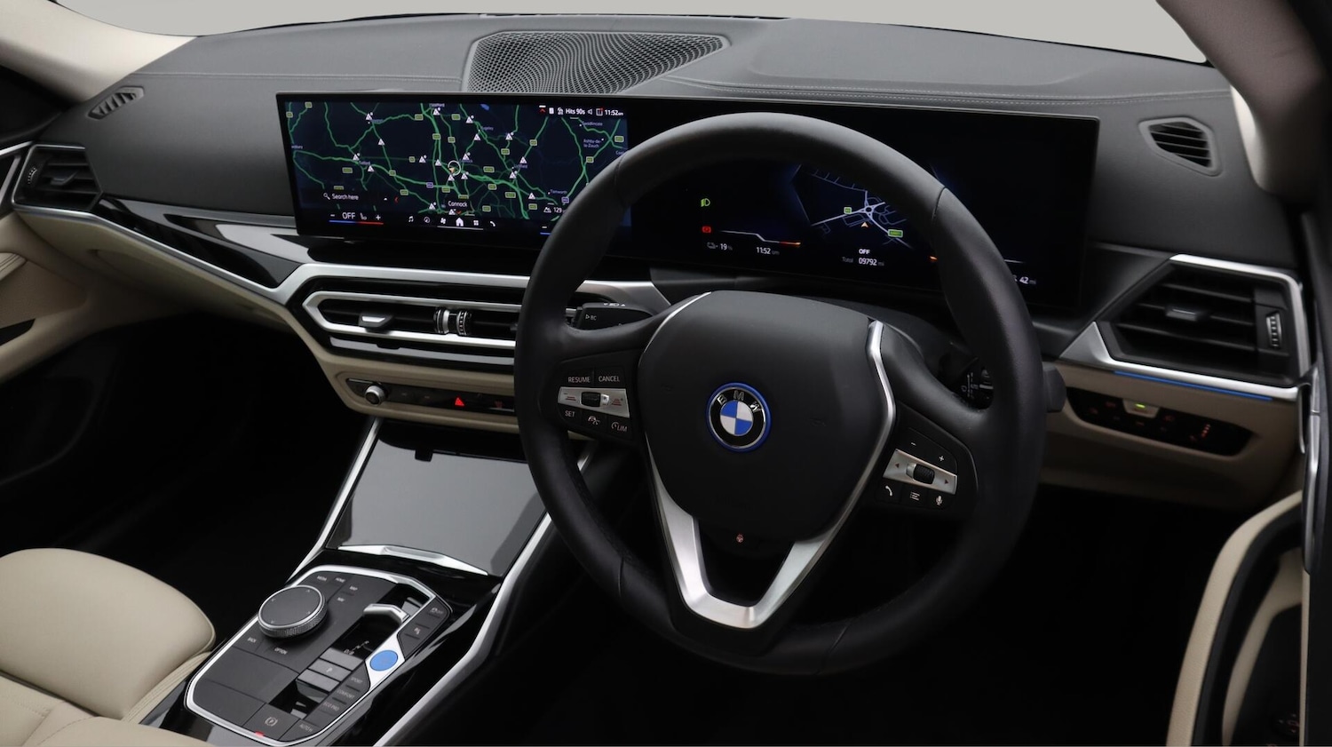 Used BMW i4 2024 for sale - 76522424: Photo 10