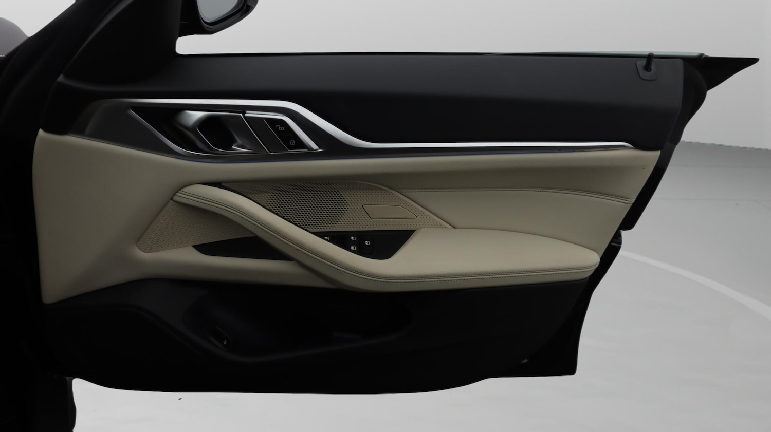 Used BMW i4 2024 for sale - 76522424: Photo 16