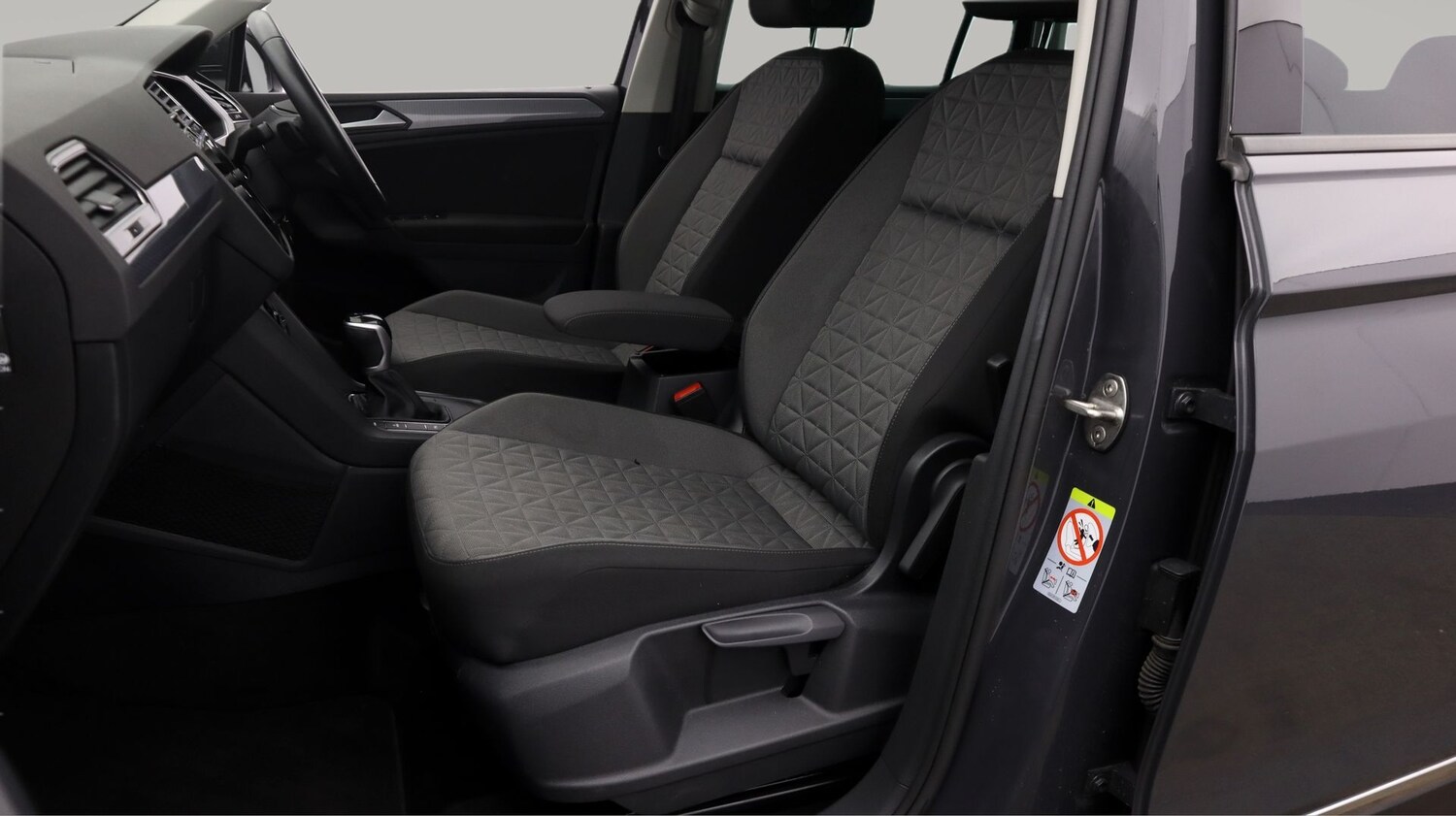 Used Volkswagen Tiguan 2022 for sale - 77336875: Photo 14