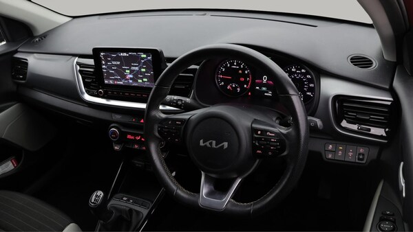 Used Kia Stonic 2021 for sale - 76306879: Photo 10