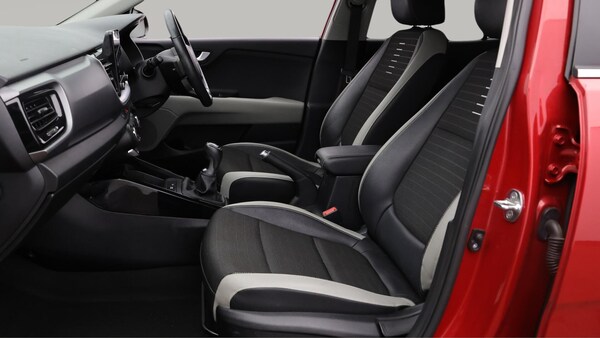 Used Kia Stonic 2021 for sale - 76306879: Photo 15